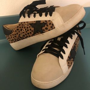 Vici Collection sneakers, leopard print, size 8.5